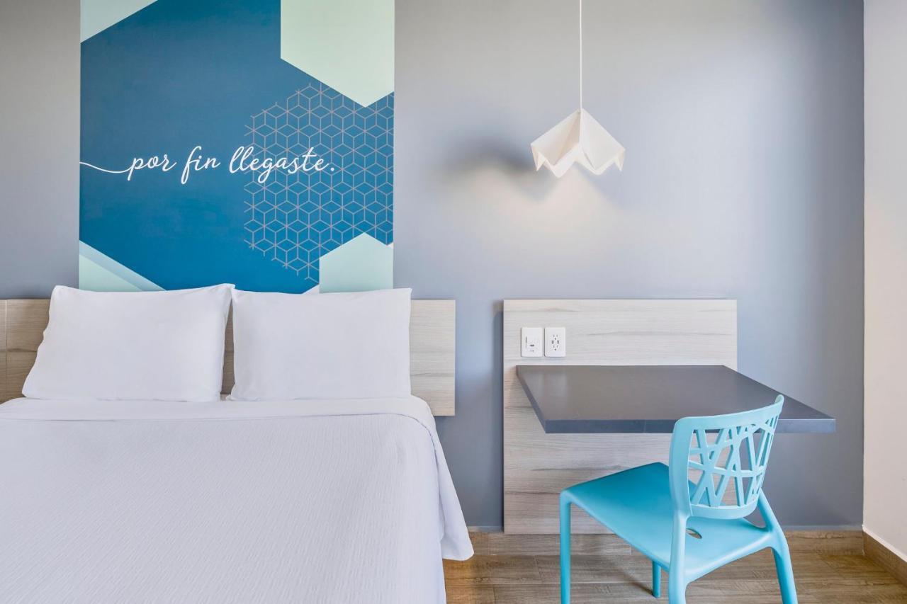 One Puebla Angelopolis Periferico Hotel Екстериор снимка