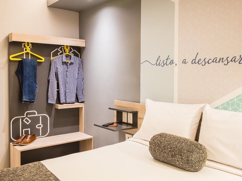 One Puebla Angelopolis Periferico Hotel Екстериор снимка