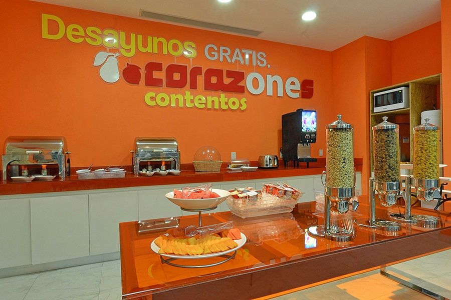 One Puebla Angelopolis Periferico Hotel Екстериор снимка